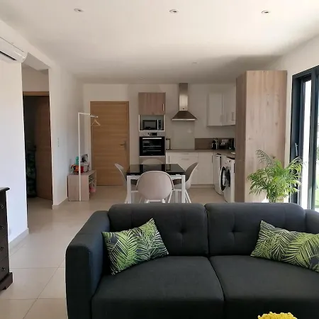 아파트 Bas De Contemporaine Avec Vue Degagee